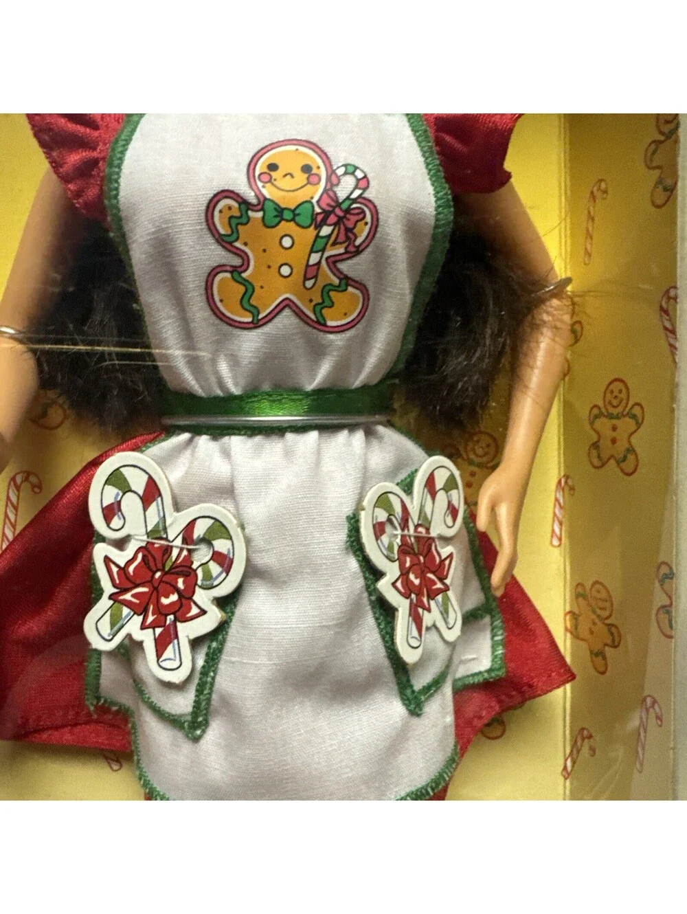 Barbie Doll Latina Fiesta Holiday Treats 1997 Mattel 18012 Vintage NRFB New
